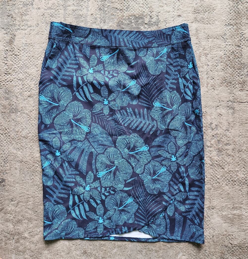 RipSkirt Hawaii Wrap Skirt Sz Large Blue Maui Moonlight Tropical Beach Length 3